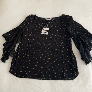 Ruffle sleeve heart shirt